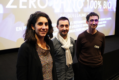 Nathalie Sévaux, du GABB Anjou, Nicolas Thurault, restaurateur au collège Jean Monnet et Damien Peltier, parent d'élève.