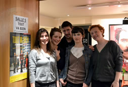 Clarisse Garban, assistante réalisatrice, Maïa Berling, élève clown, Pablo Rosenblatt, réalisateur, Susan Redmond, élève clown et Émilie Desjardins, réalisatrice