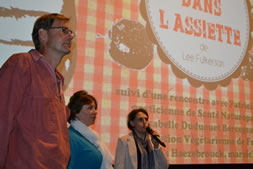 Nicolas Haezebrouck, maraîcher bio distributeur en AMAP, Patricia Leray, naturopathe et Isabelle Duduouet Bercegeay, ancienne présidente de l'association végétarienne de France