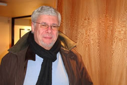 Lauric Guillaud, professeur au département d'anglais de l'Université d'Angers, auteur de livres sur la littérature et l'imaginaire américains, directeur du CERLI (Centre d'Etudes et de Recherches sur les Littératures de l'Imaginaire)