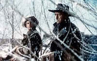 Photo du film LA PRISONNIÈRE DU DESERT de John Ford 