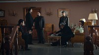 Photo du film LA FEMME QUI EN SAVAIT TROP de Nader Saeivar 