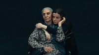 Photo du film LA FEMME QUI EN SAVAIT TROP de Nader Saeivar 